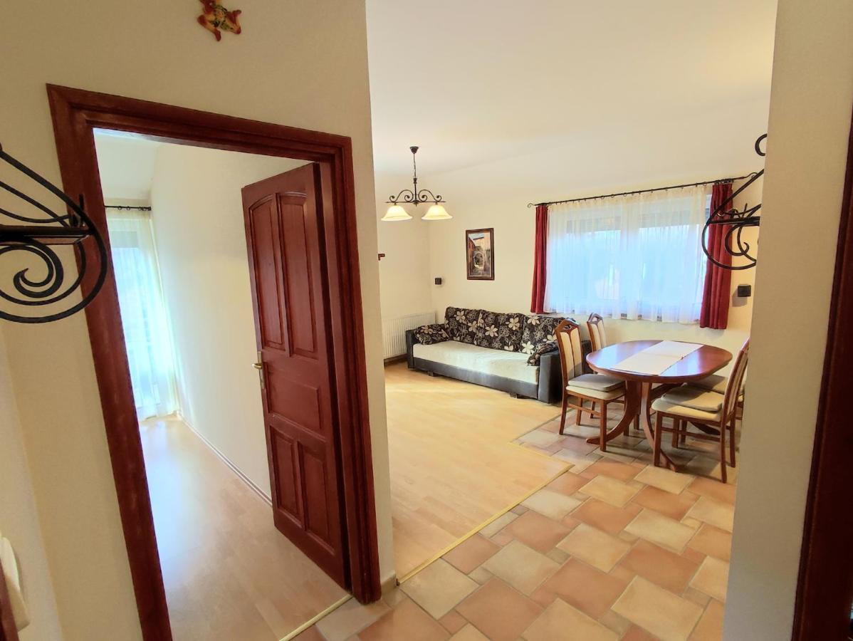 Arnyas Apartmanhaz Apartment Balatonlelle Luaran gambar