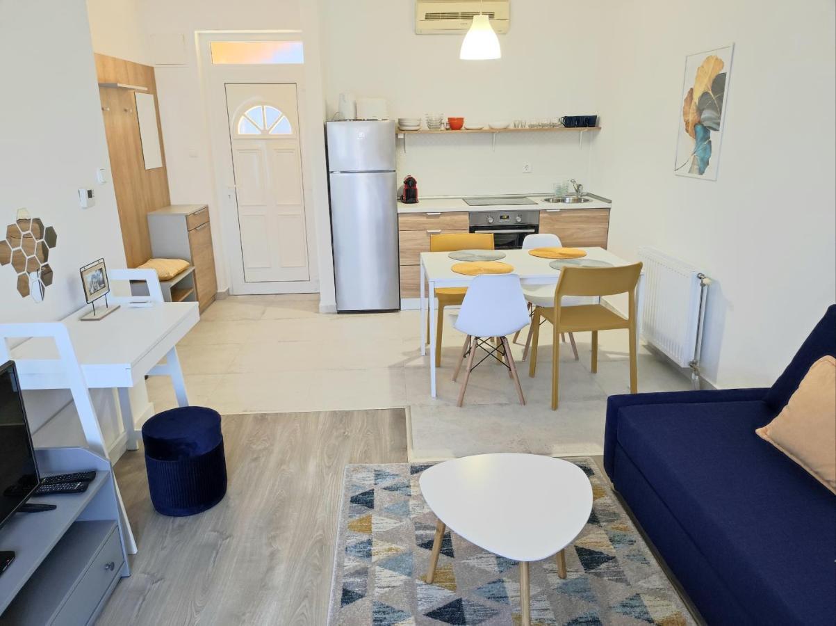 Arnyas Apartmanhaz Apartment Balatonlelle Luaran gambar