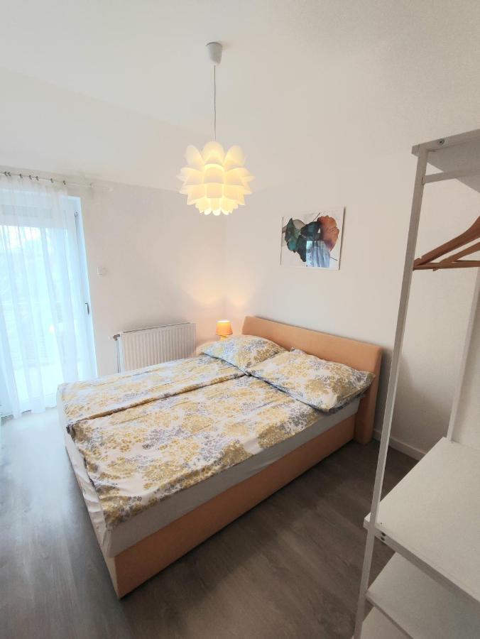Arnyas Apartmanhaz Balatonlelle Luaran gambar