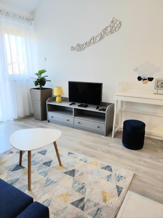 Arnyas Apartmanhaz Apartment Balatonlelle Luaran gambar