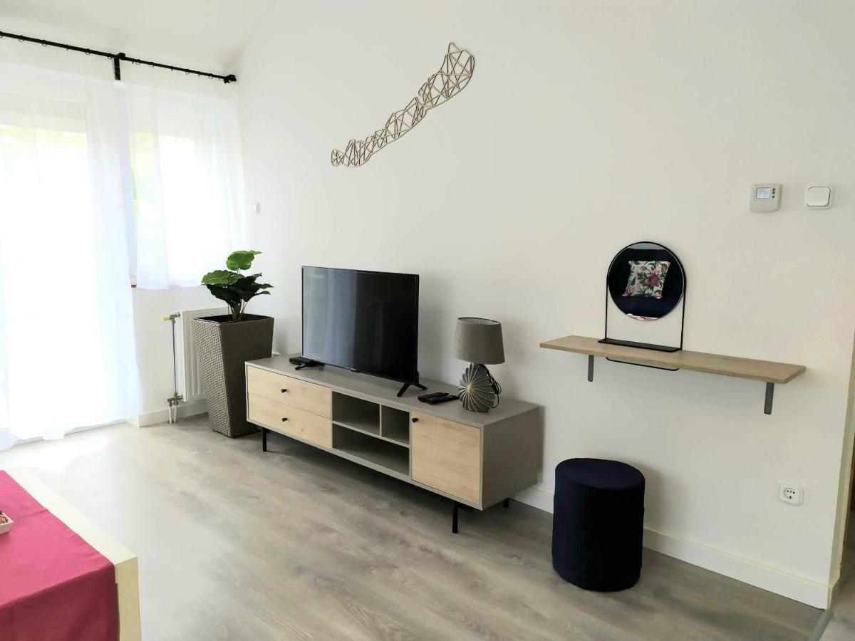 Arnyas Apartmanhaz Balatonlelle Luaran gambar
