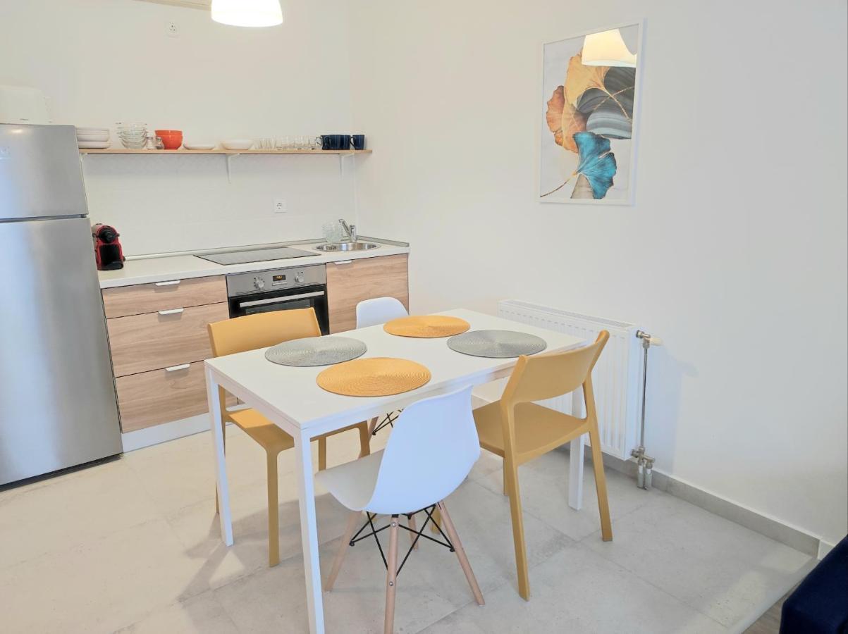 Arnyas Apartmanhaz Apartment Balatonlelle Luaran gambar