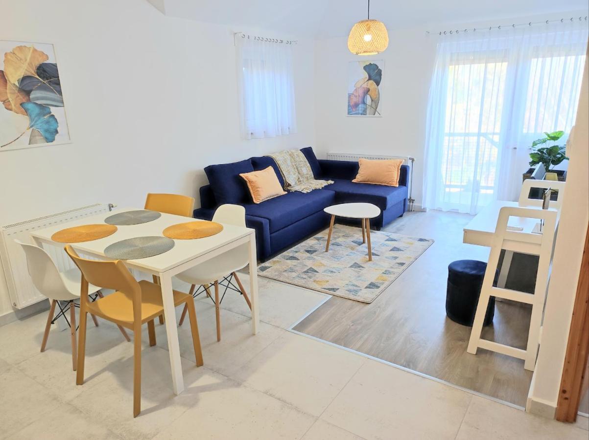 Arnyas Apartmanhaz Apartment Balatonlelle Luaran gambar