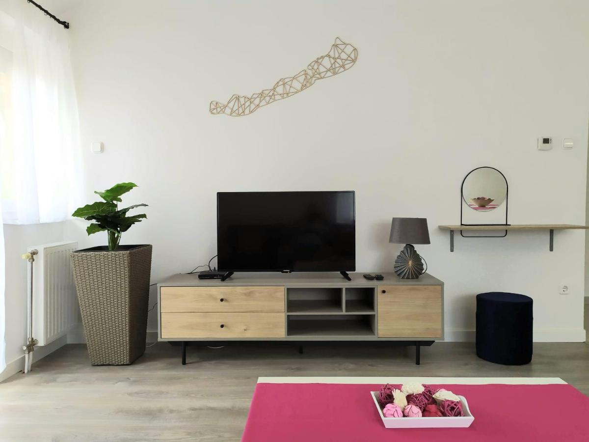Arnyas Apartmanhaz Balatonlelle Luaran gambar